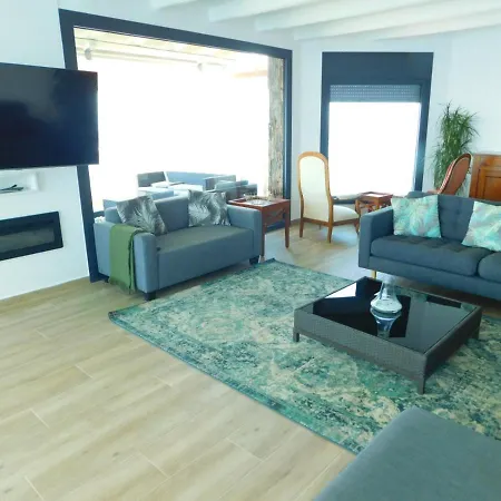 Gmid Immo A228 Casa Unica Holiday home *